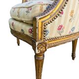 Louis XVI shepherdess in floral fabric