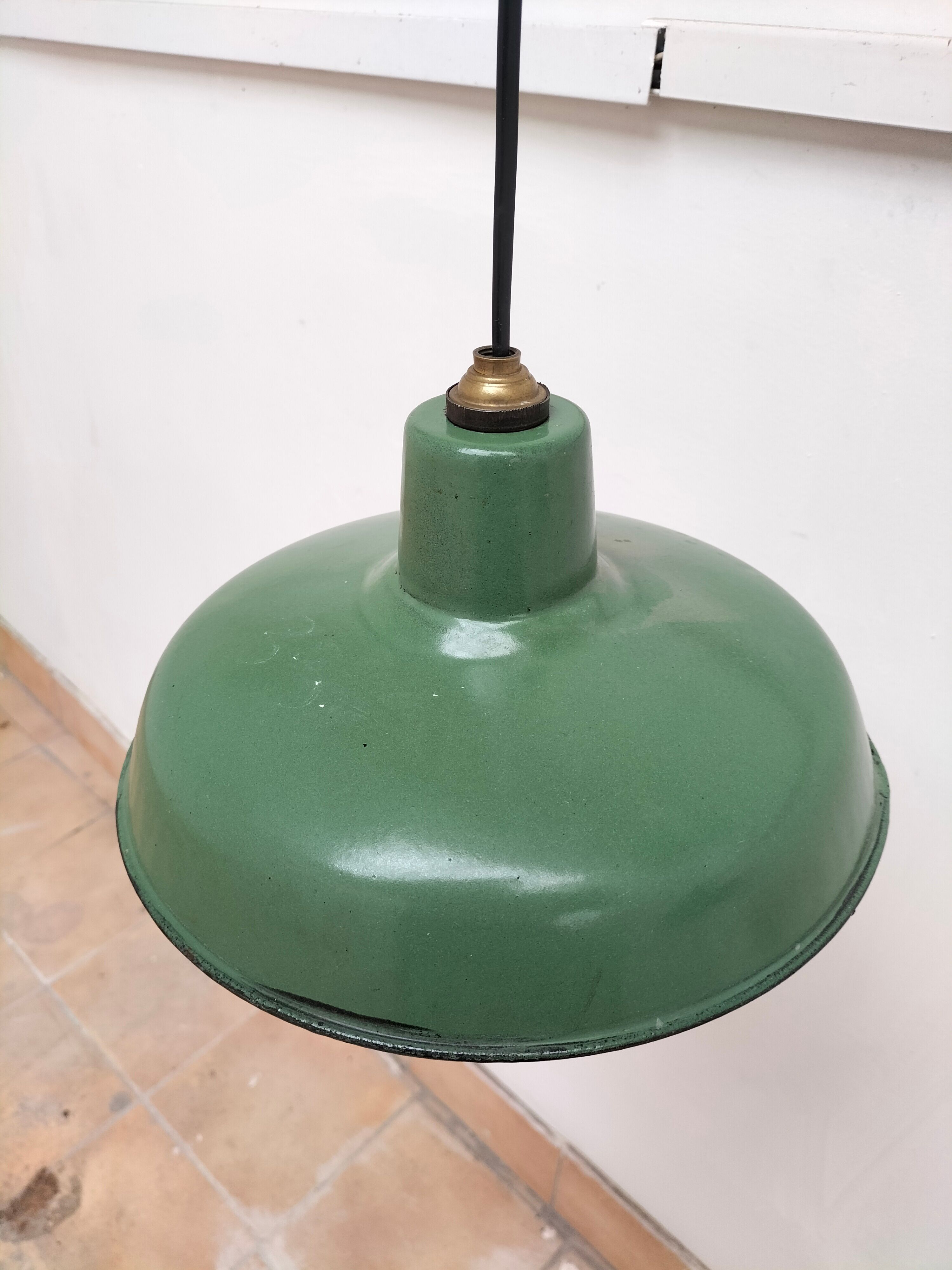 Series of 2 industrial suspensions