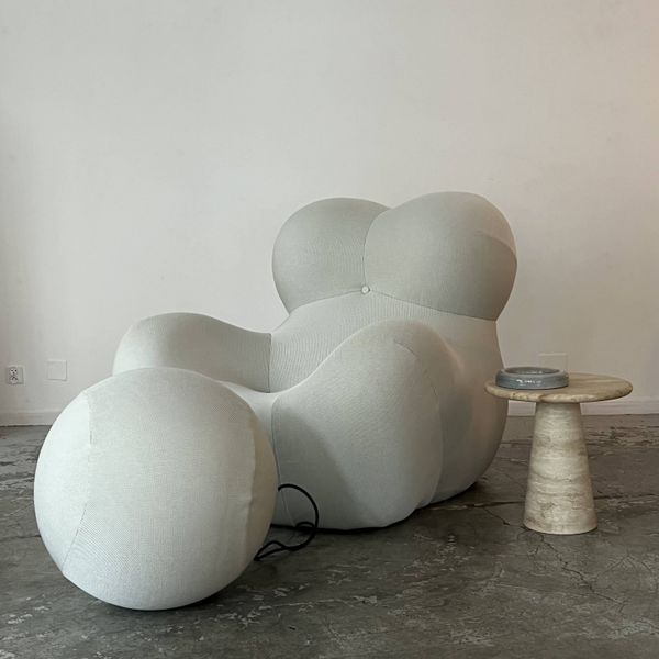 Fauteuil et repose-pied Up 5/6 La Mamma par Gaetano Pesce pour B&B Italia édition années 2000