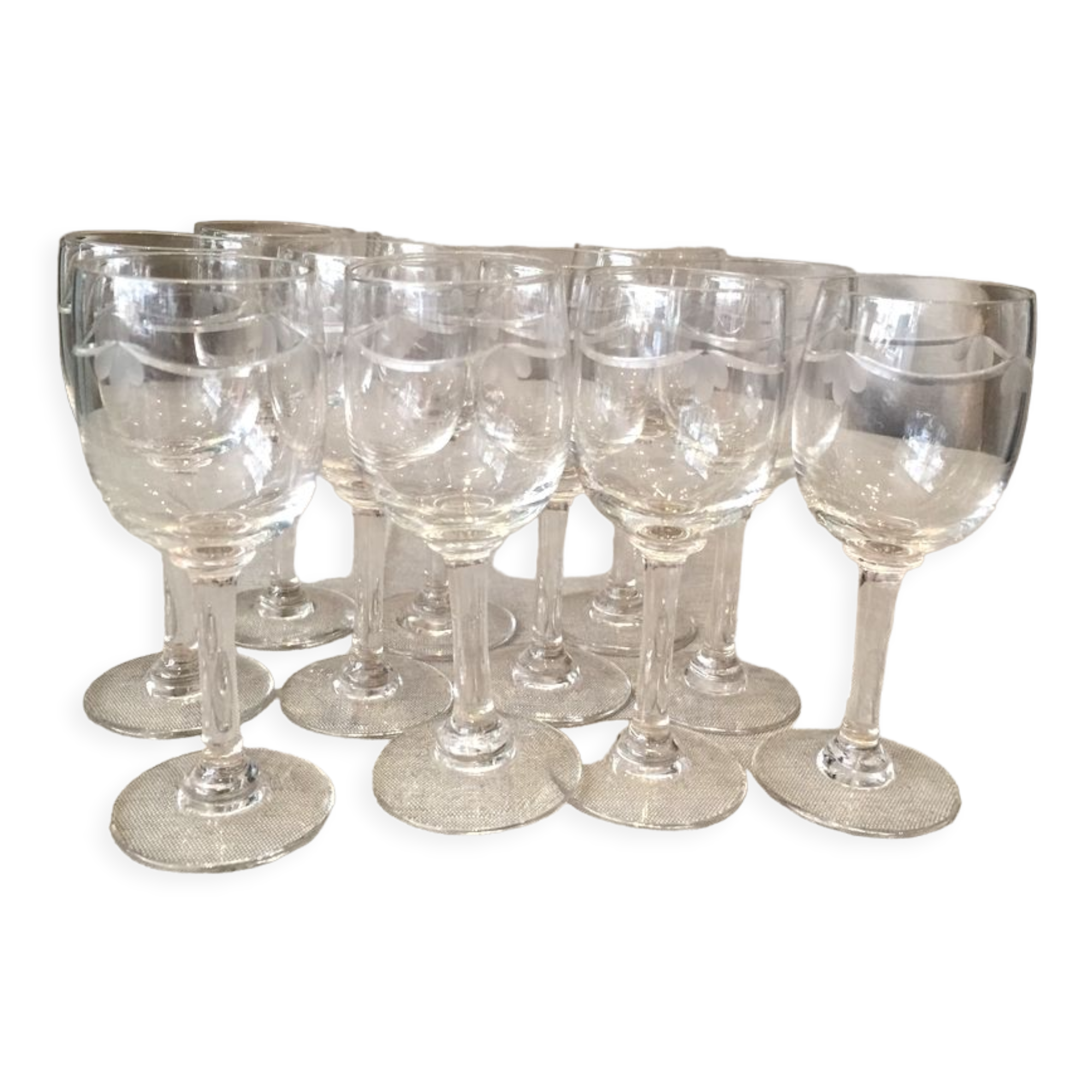 Suite of 11 engraved glass drip glasses from the 1930s 1940s