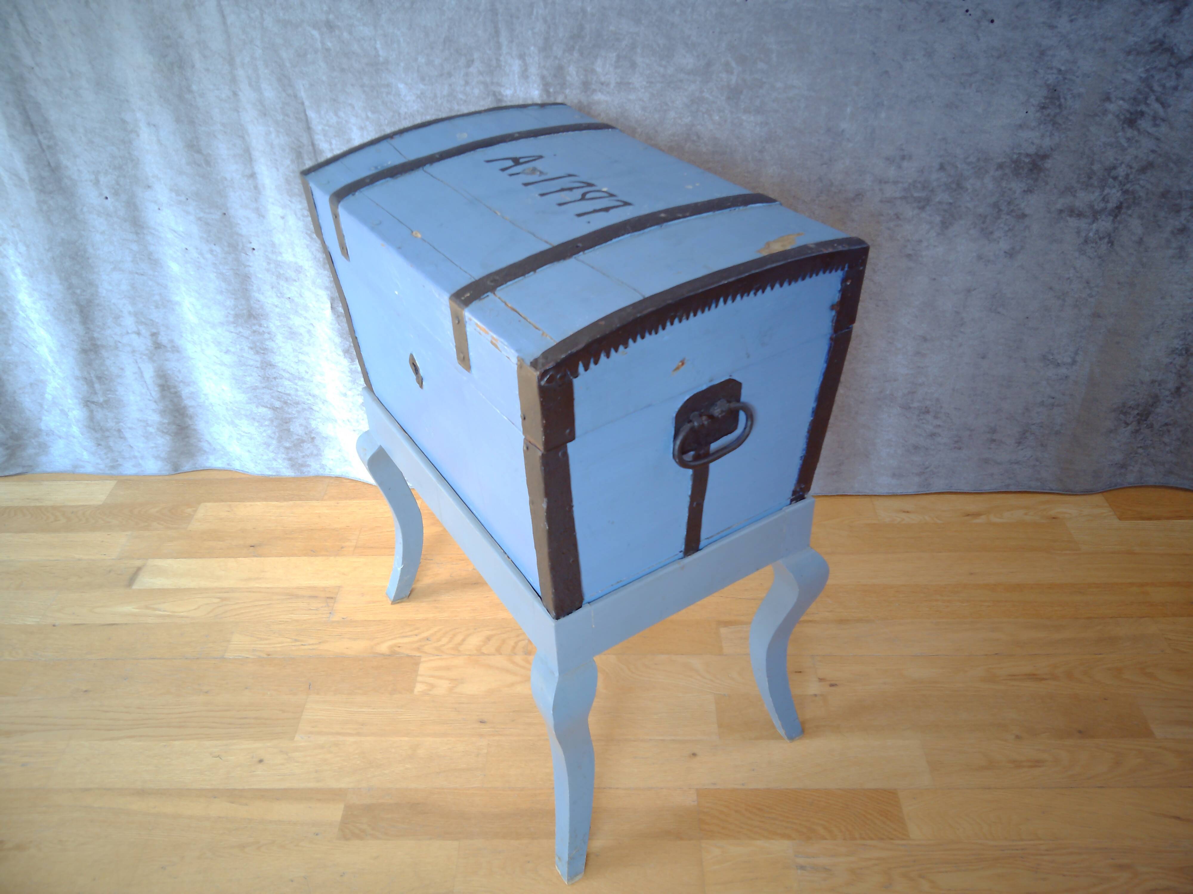 Old swedish folkart chest.