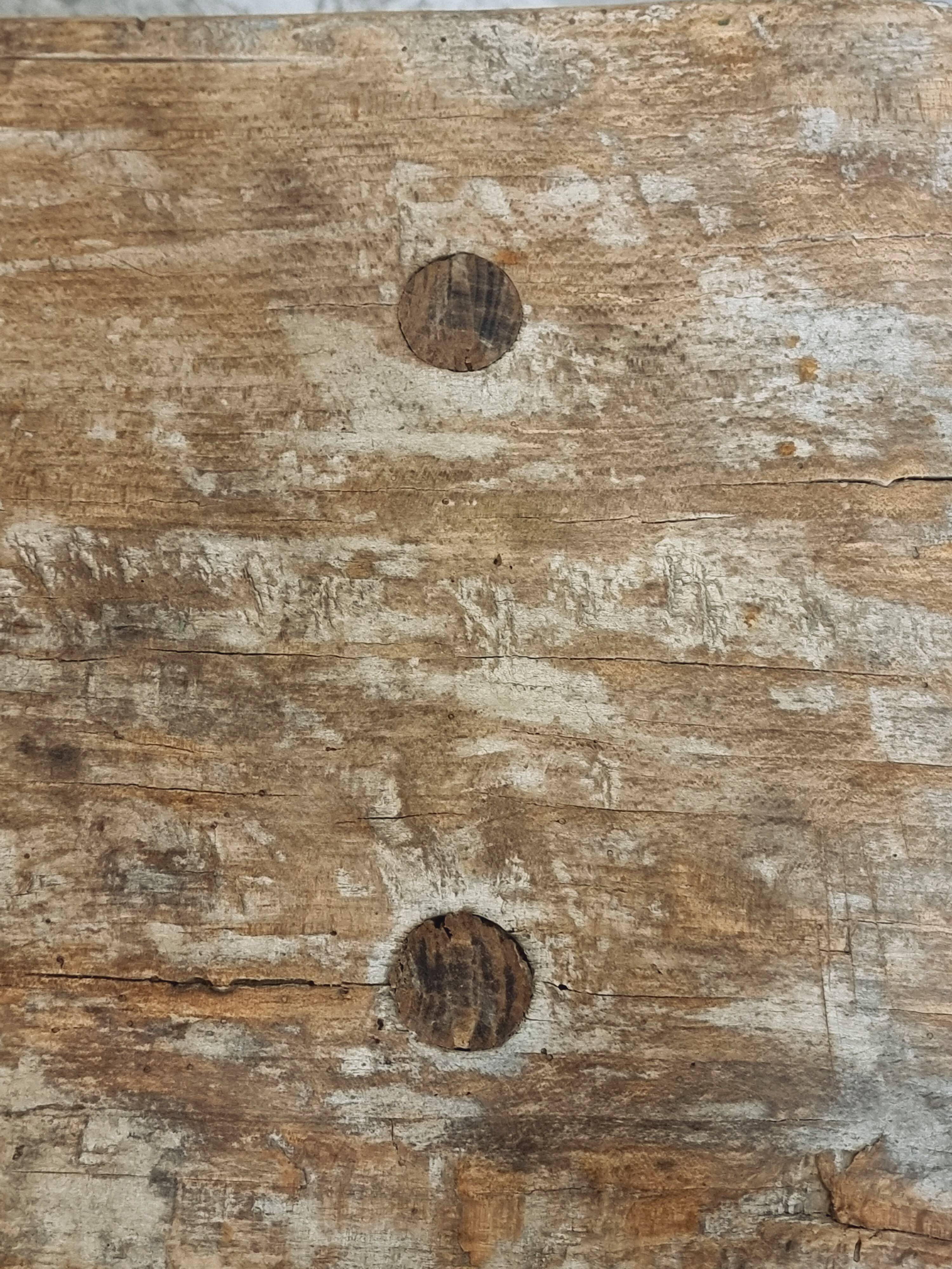 Banc de table d'abattage de table d'appoint antique en bois de hêtre et de châtaignier