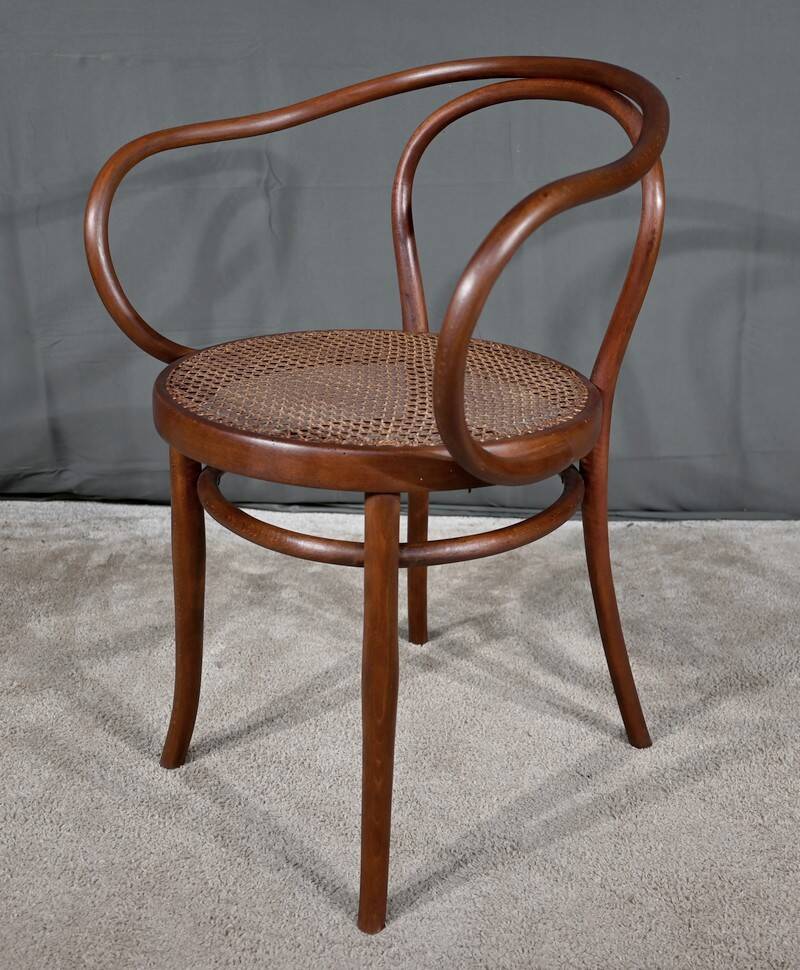 Bentwood Armchair by Jacob & Josef Kohn – 1900