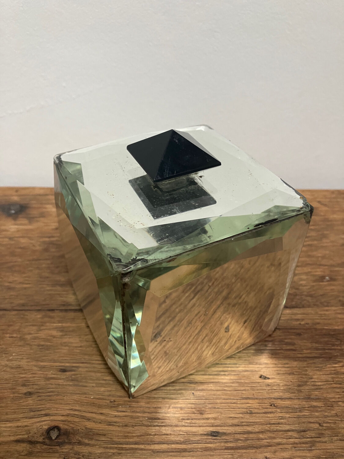 Beveled mirror jewelry box