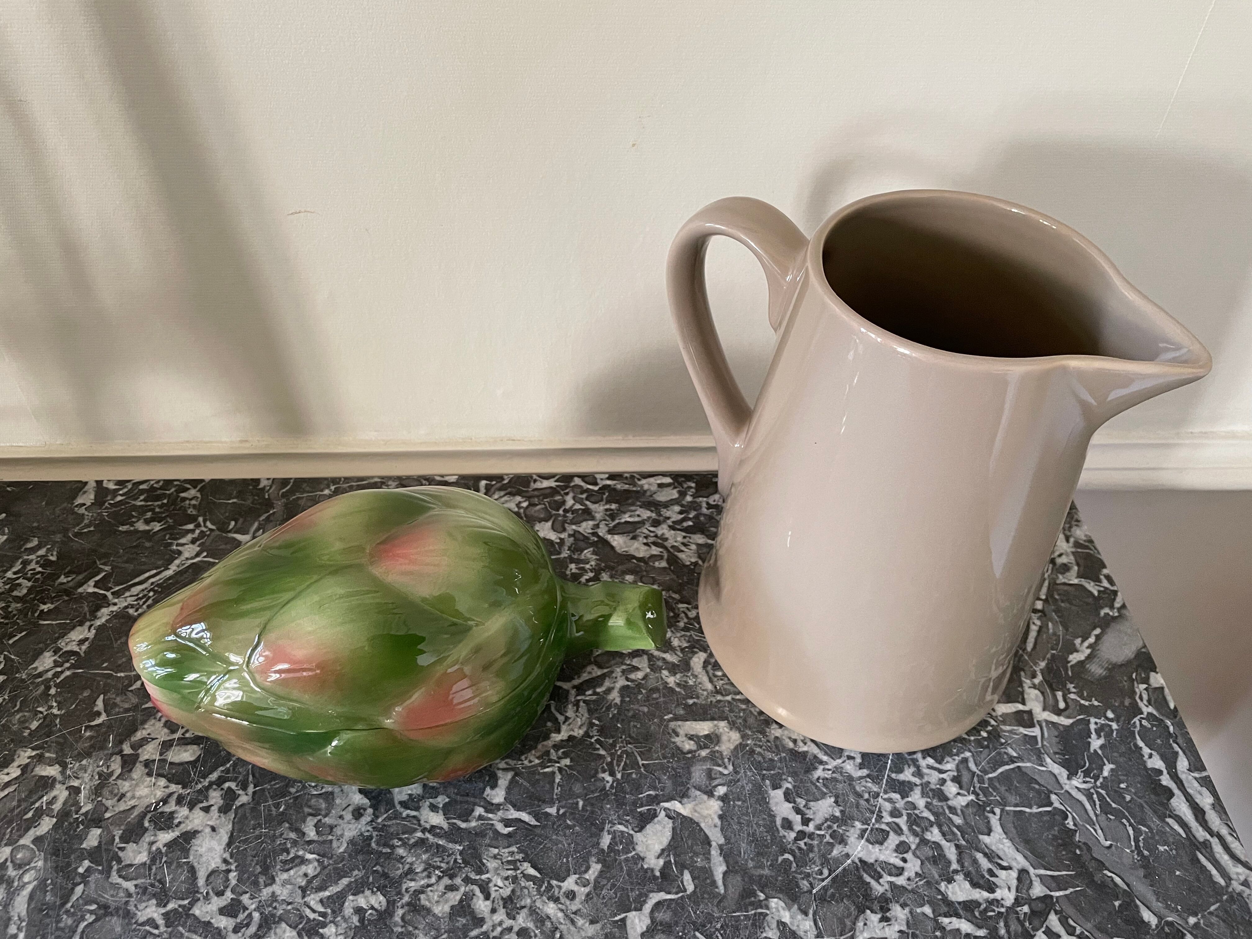 Artichoke-shaped dish