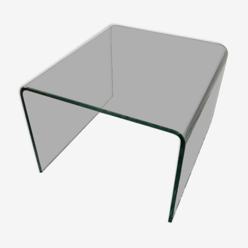 Table basse minimaliste en verre
