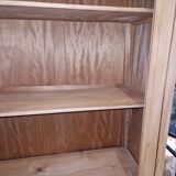 Walnut bonnet in sandblasted rocaille style