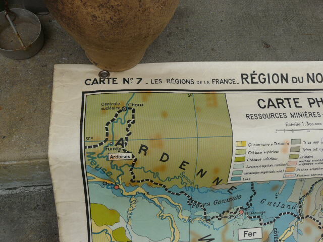 School poster Hatier north region east economic and physical map