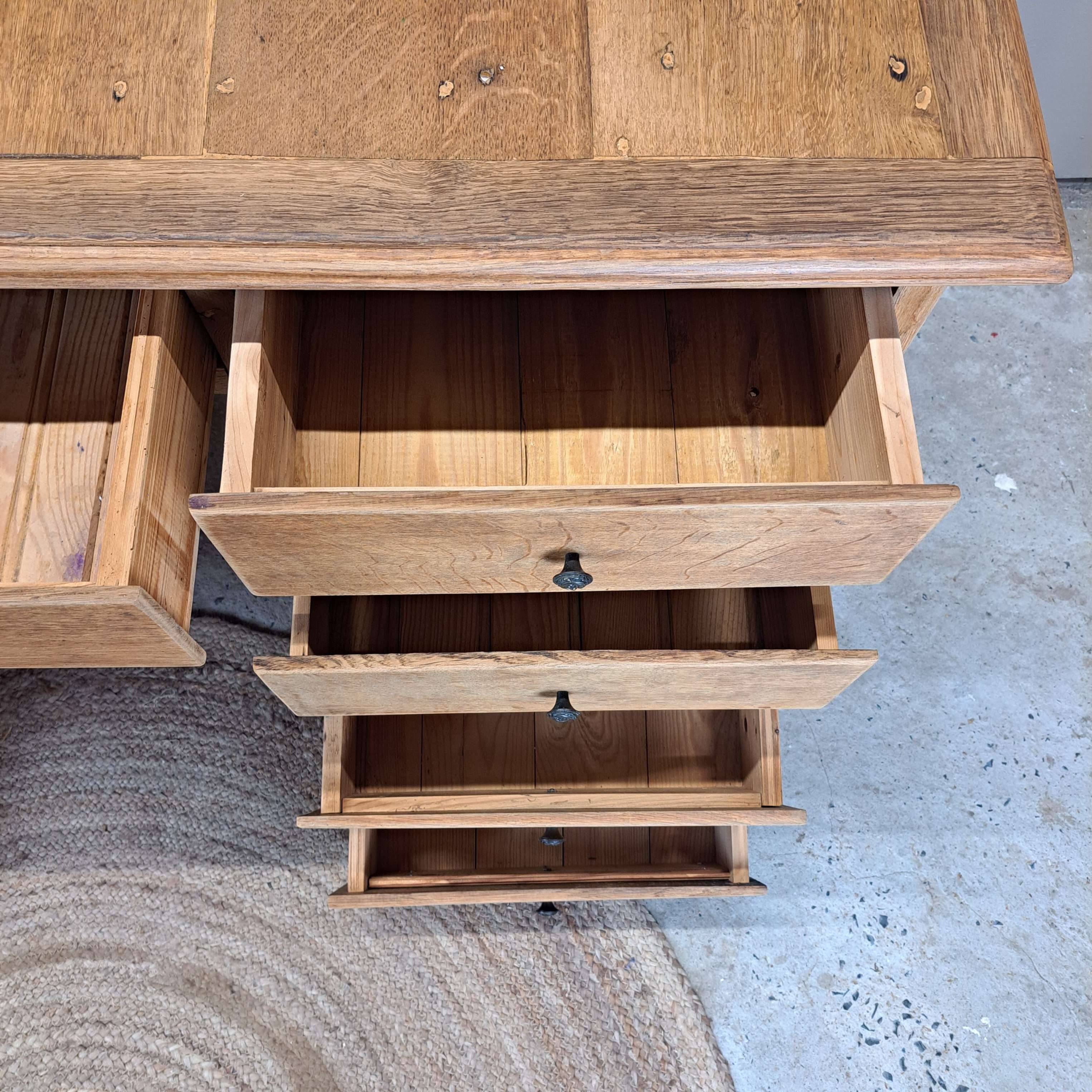 Bureau en chëne