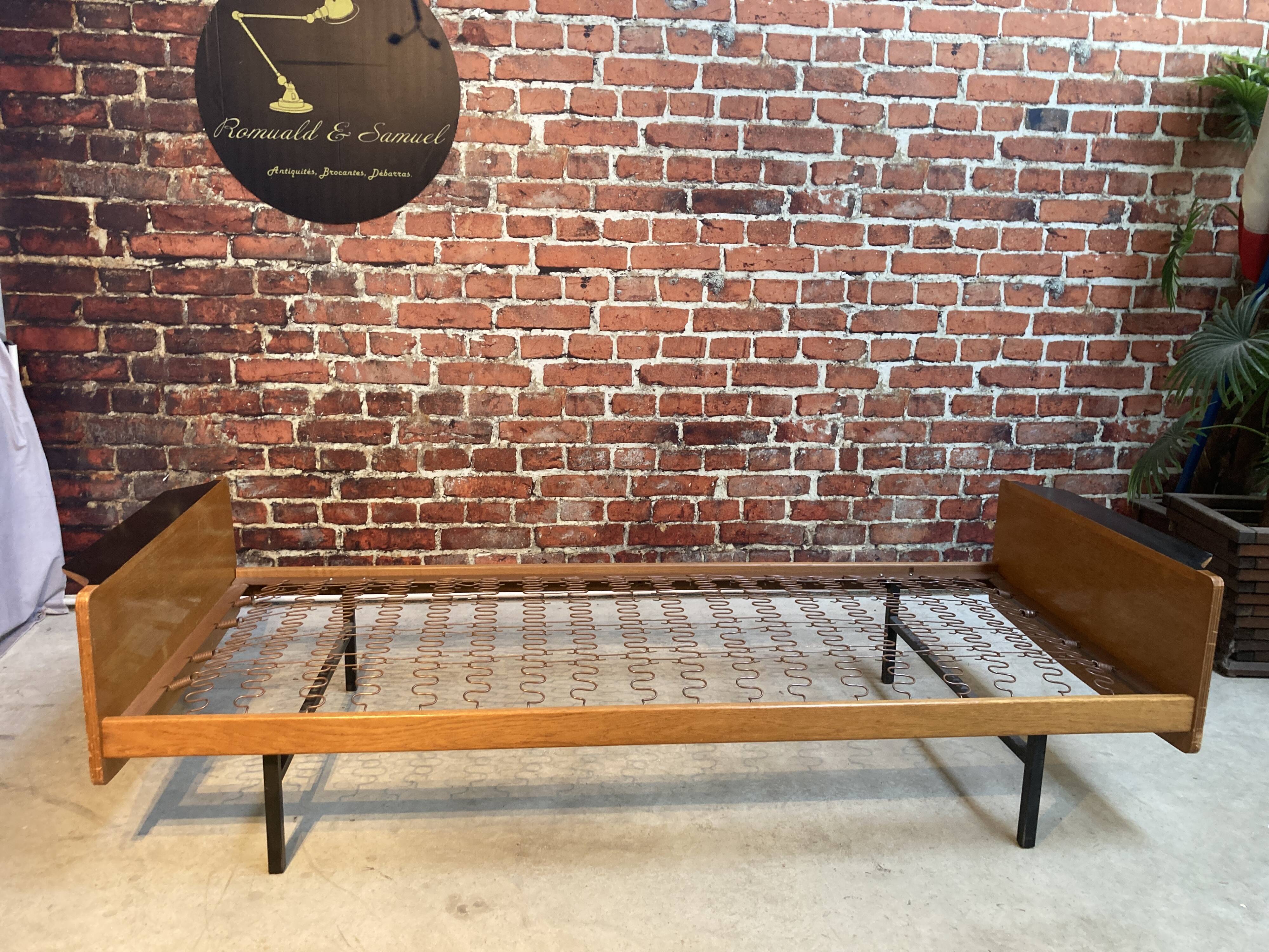 Bed one place in wood