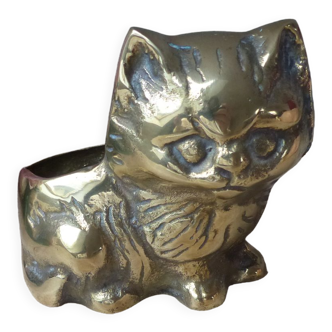 Cat-shaped solid brass ashtray