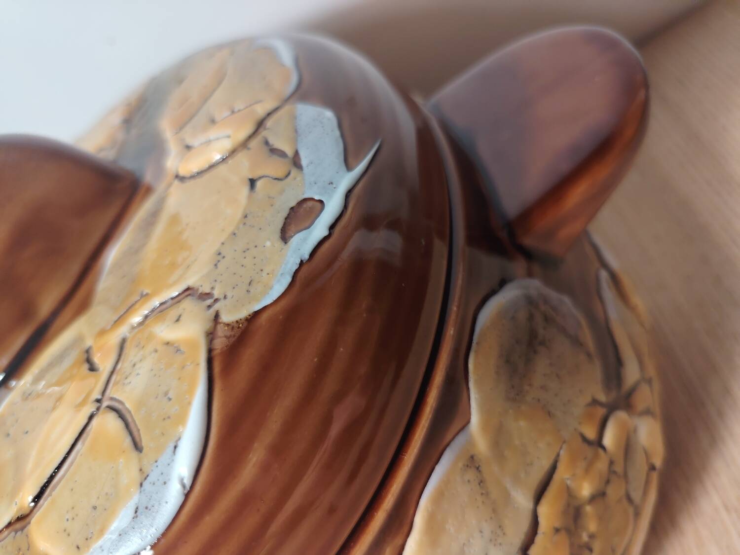 Ceramic pot with lid from the 1960s