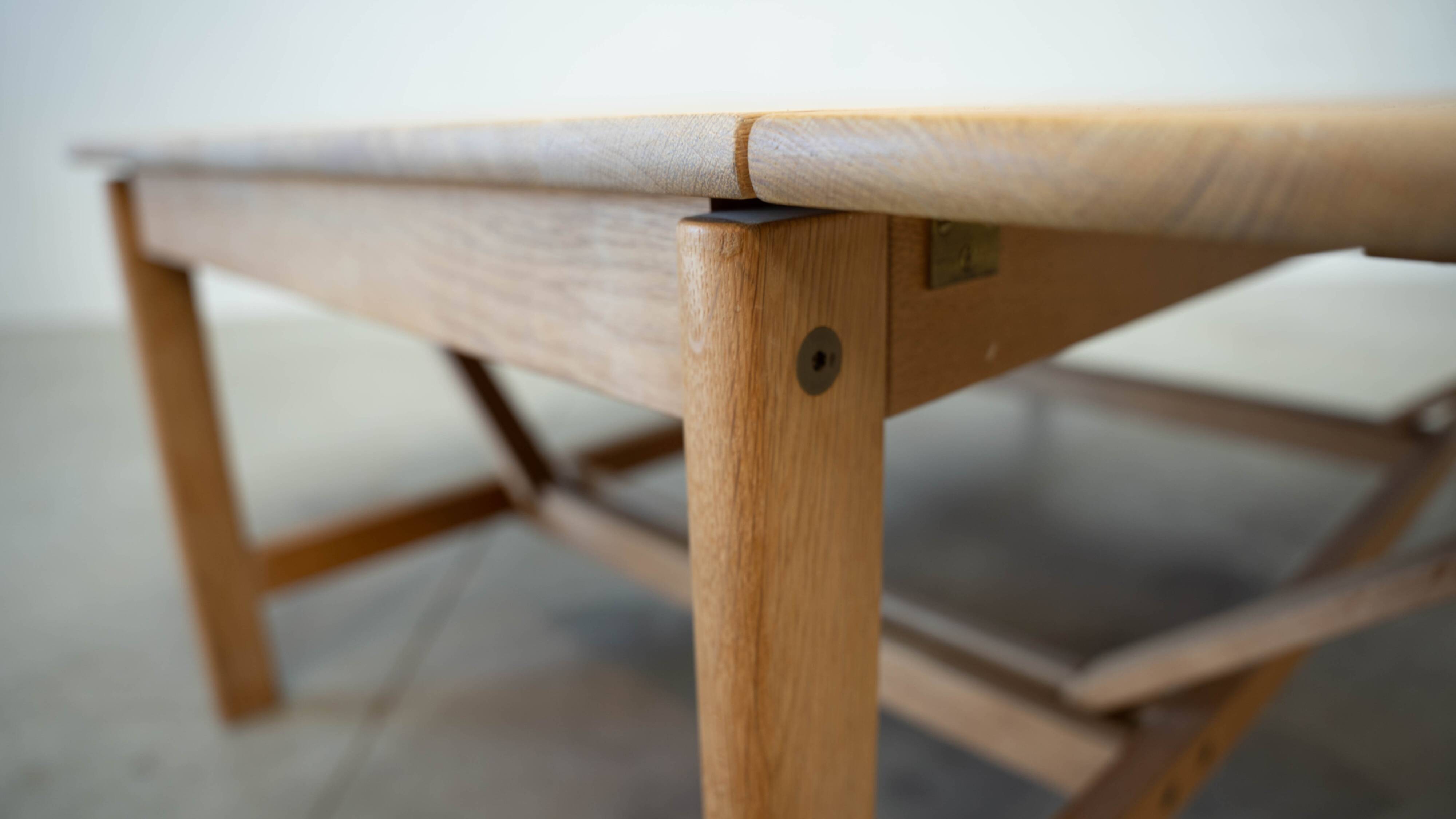 Drop-leaf coffee table 5396 by Søren Holst for Fredericia Furniture