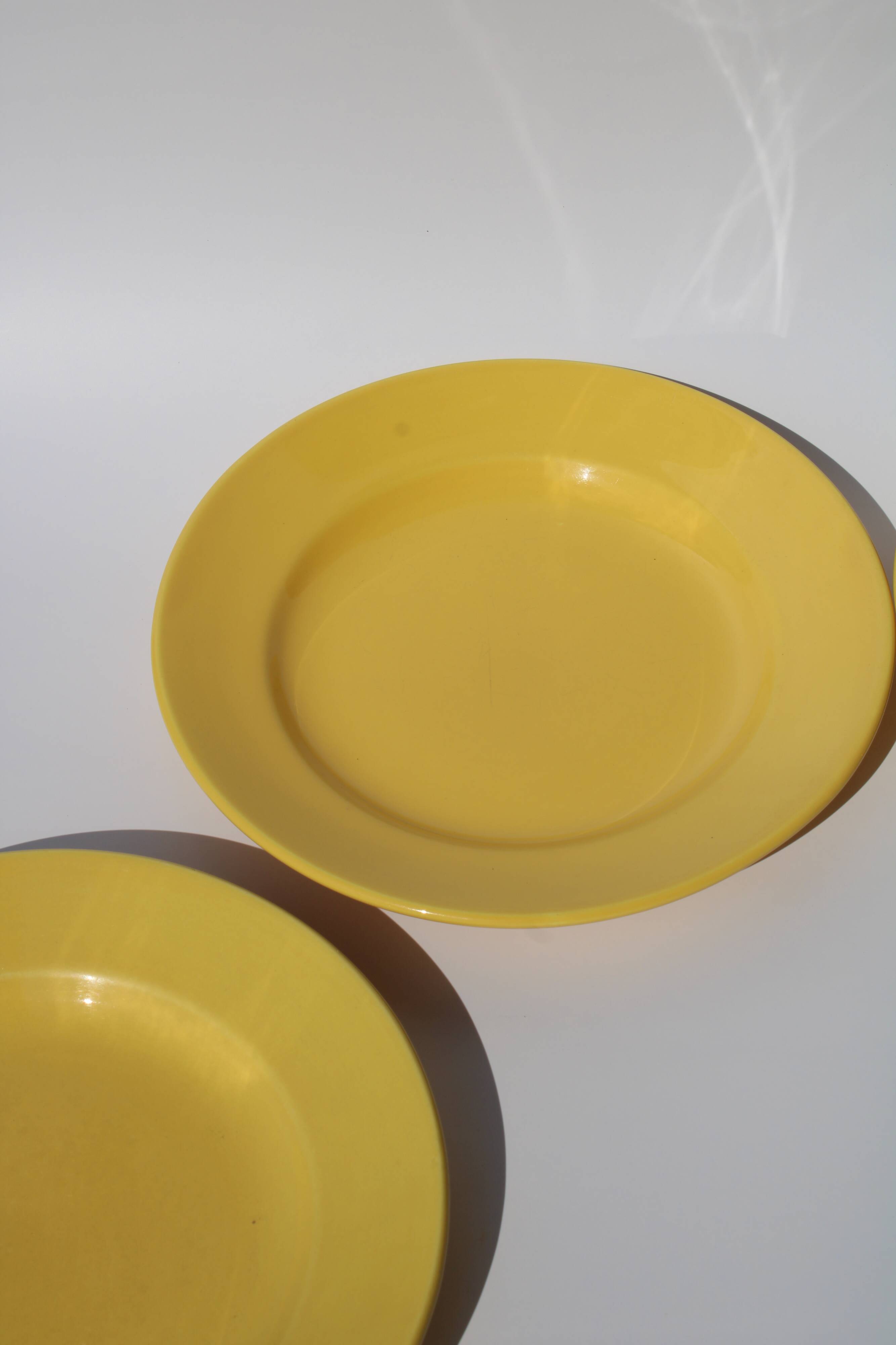 3 yellow Sarreguemines plates