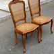 2 chaises cannées style Louis XV en bois massif des années 70