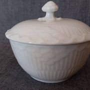 Sucrier couvert et crémier Royal Copenhagen 'White Fluted Half Lace'