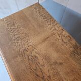 Oak chest of drawers