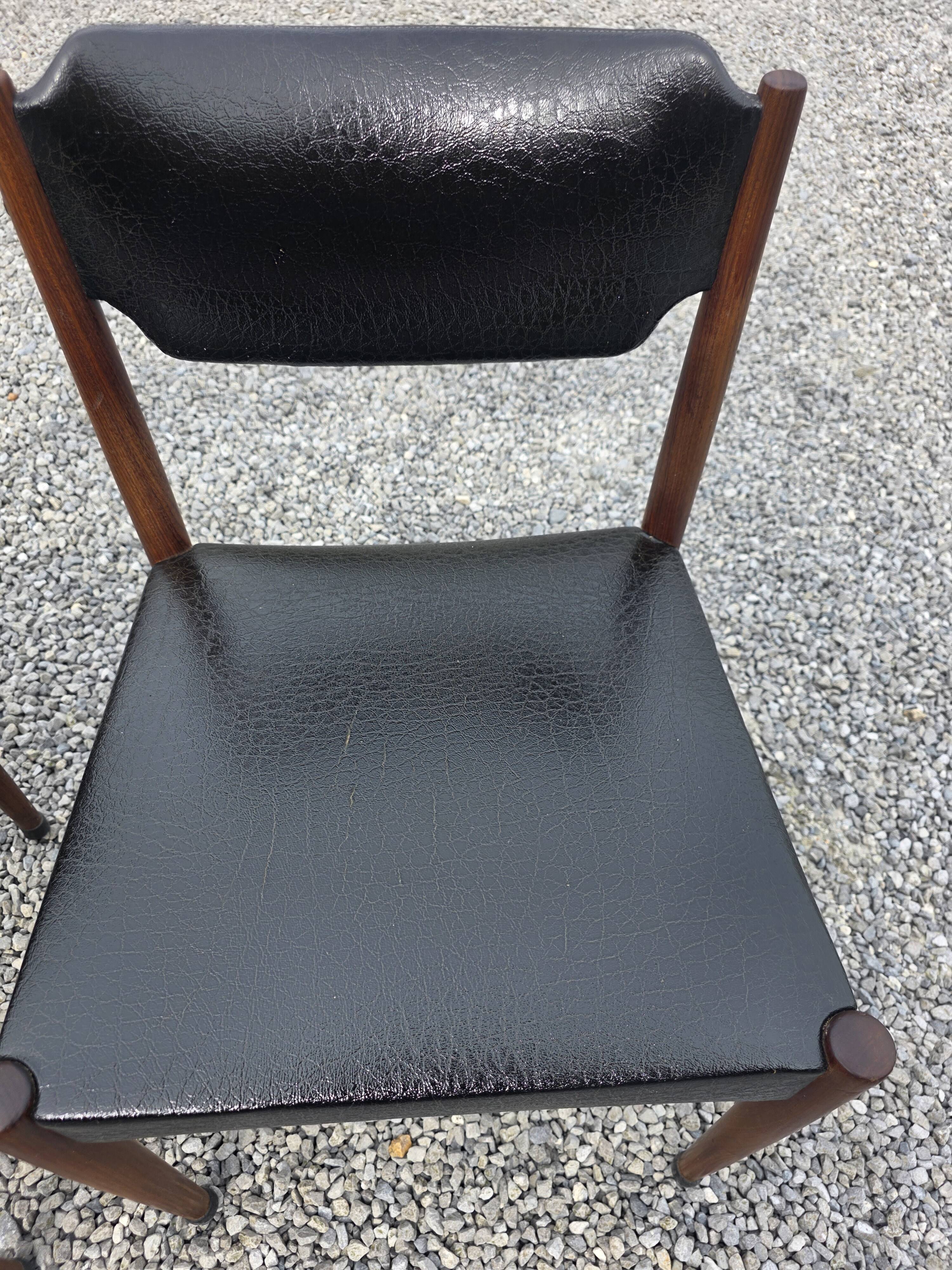 Paire de chaises scandinaves des années 60