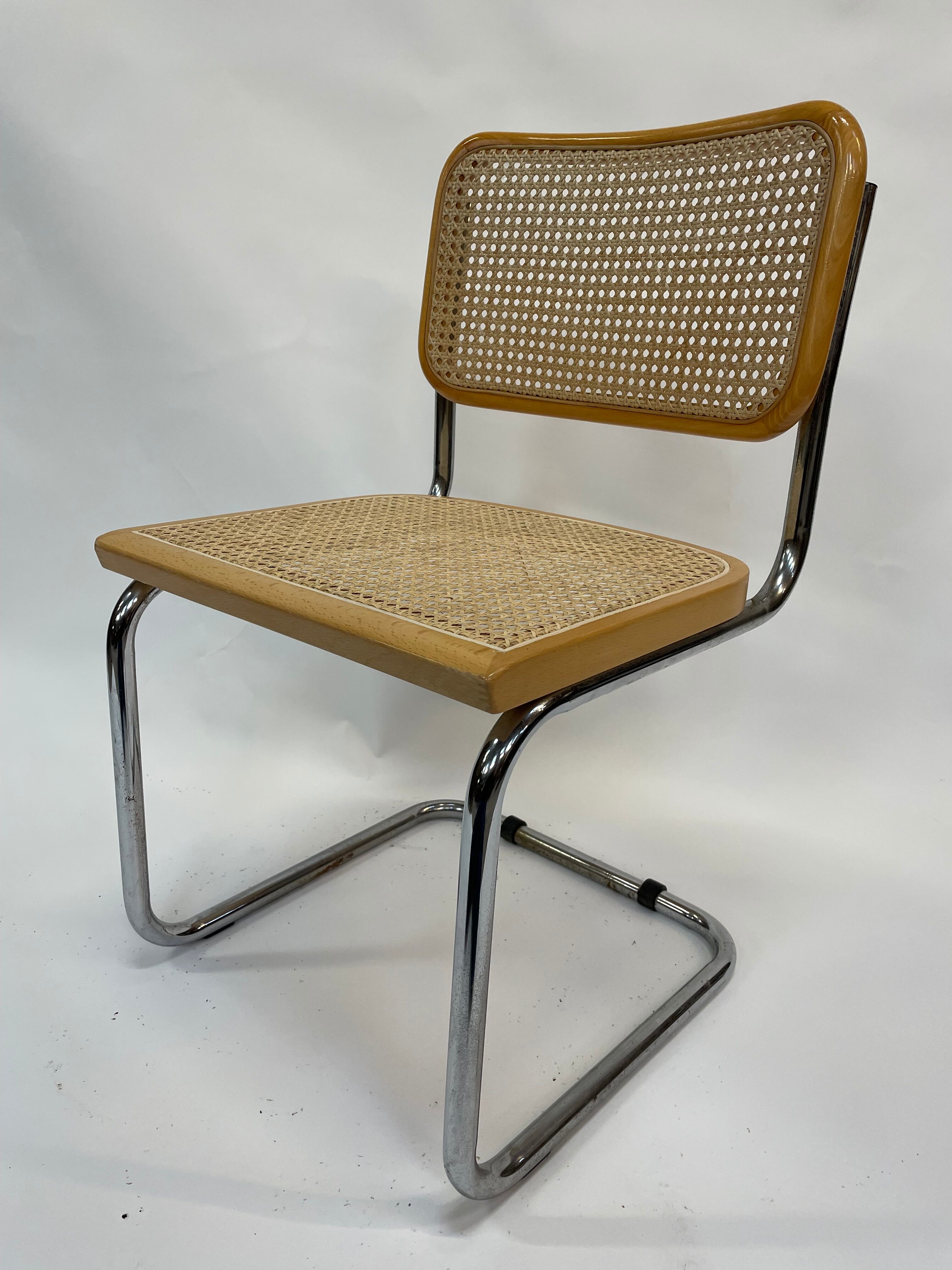 Chaise Cesca modèle b32 en chrome de Marcel Breuer