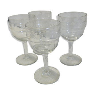 Set of 4 former chiseled glass