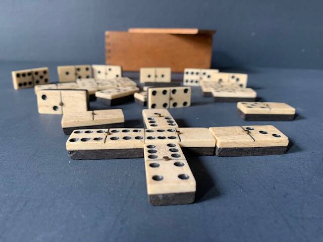 Old complete set of antique dominoes, in ebony wood and bone, 1900