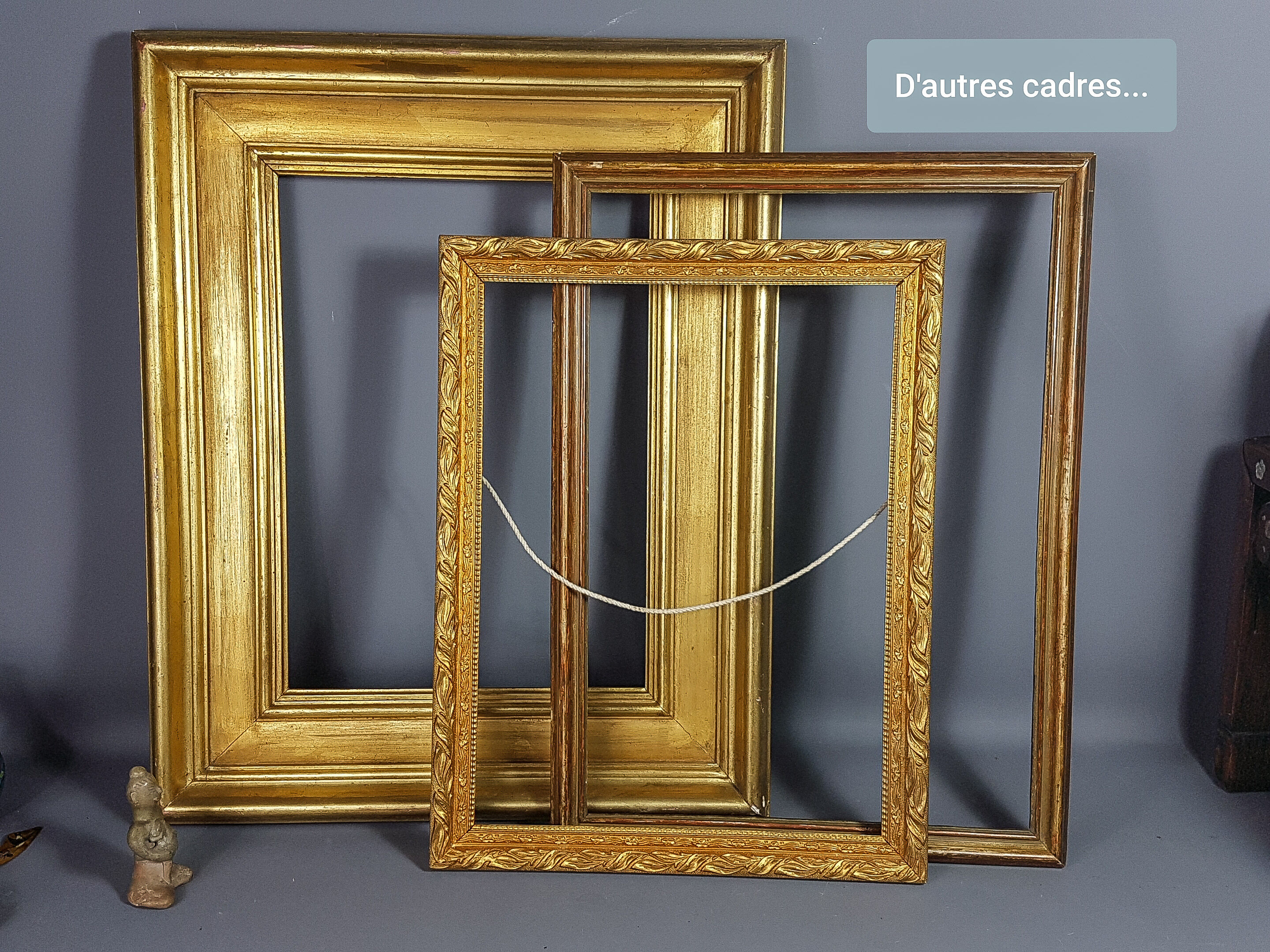 Old carved wood frame for orientalist painting 64.4x54.4 cm, leafing 50.6x40.5 cm SB