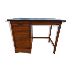 Bureau à caisson ouvrant