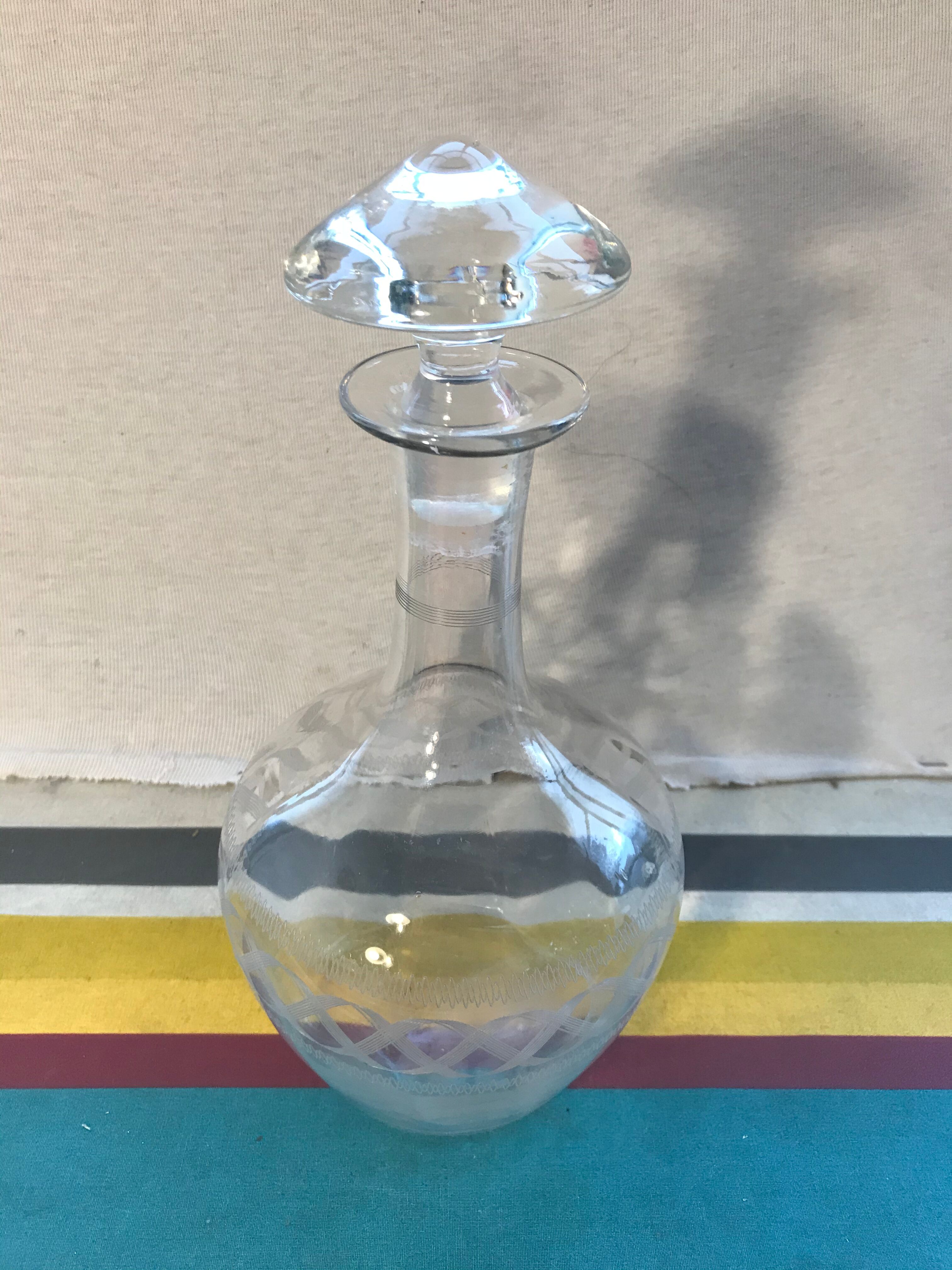 Old Carafe - Glass Bouchon Chiselled Vintage Wine Service