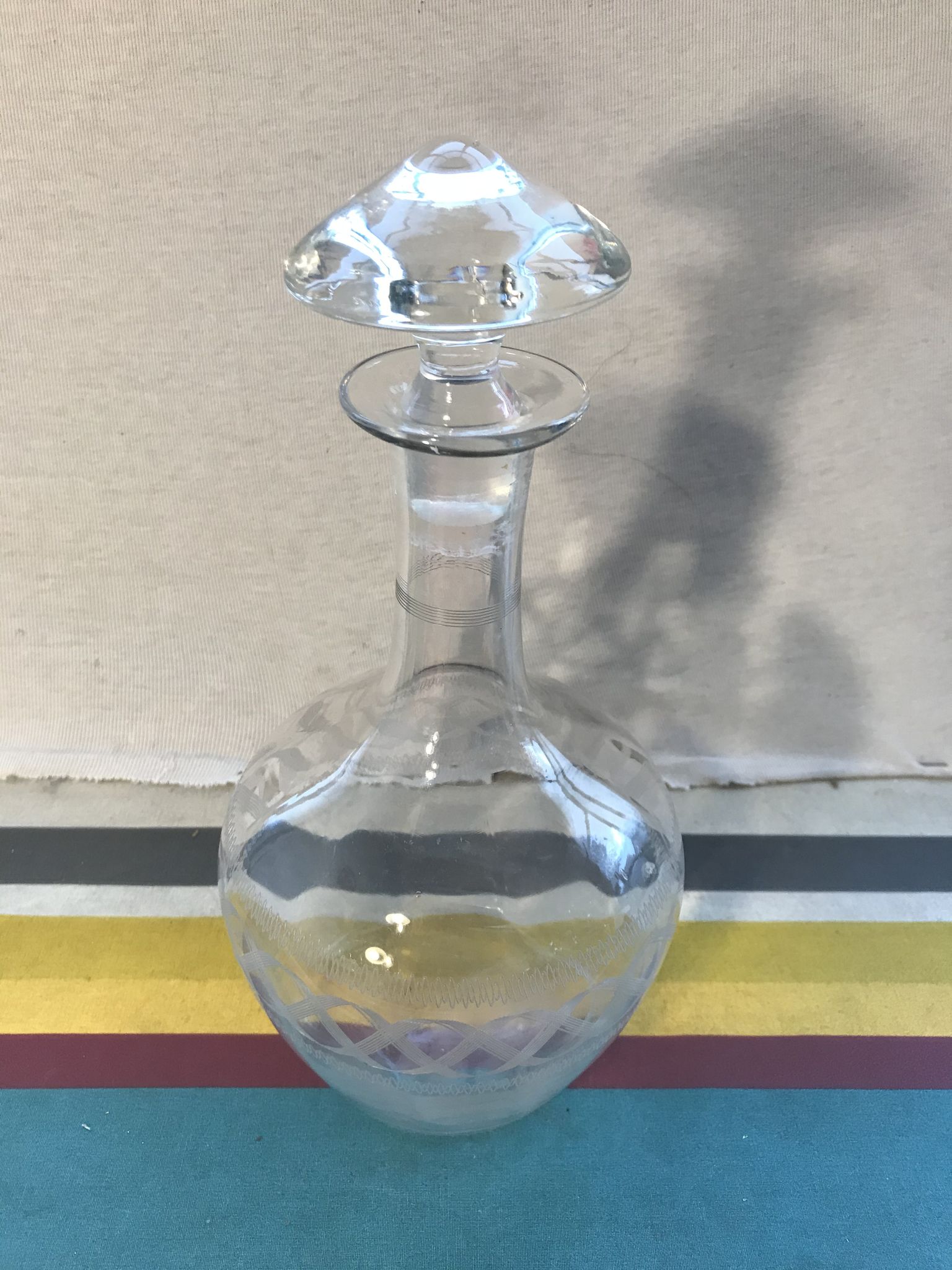 Old Carafe - Glass Bouchon Chiselled Vintage Wine Service