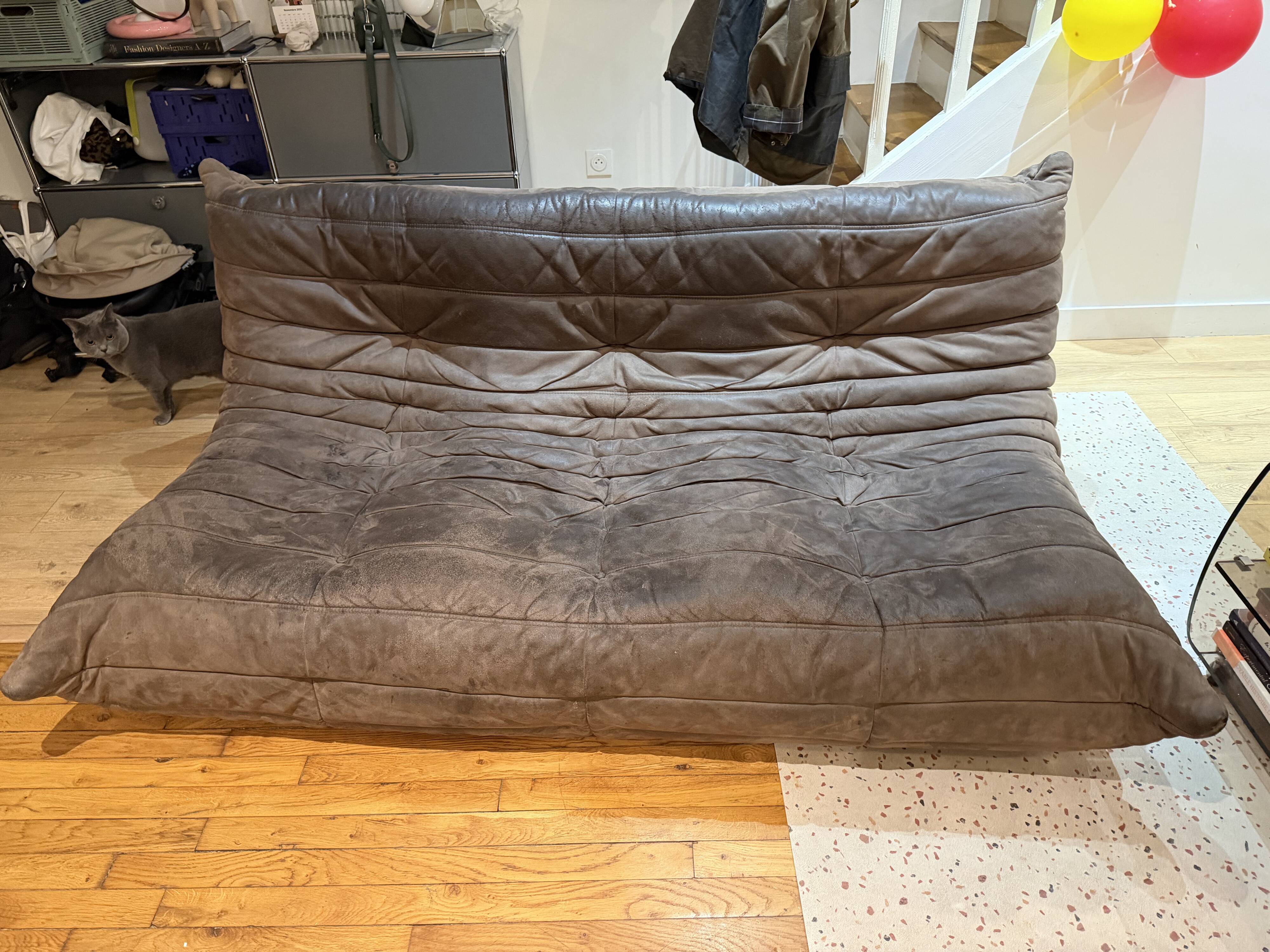 Togo marron alcantara Ligne Roset