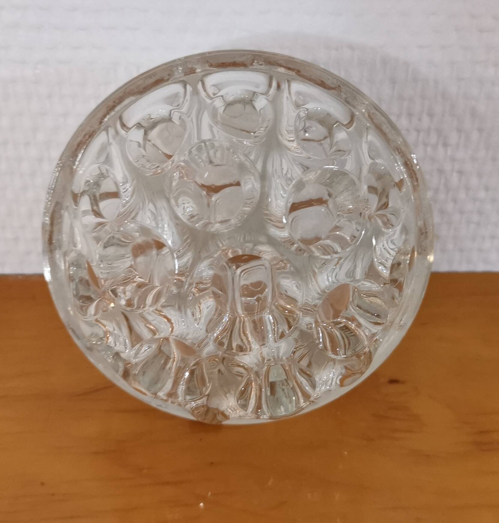 Old flower spade in the shape of a glass ball from Reims France 12cm