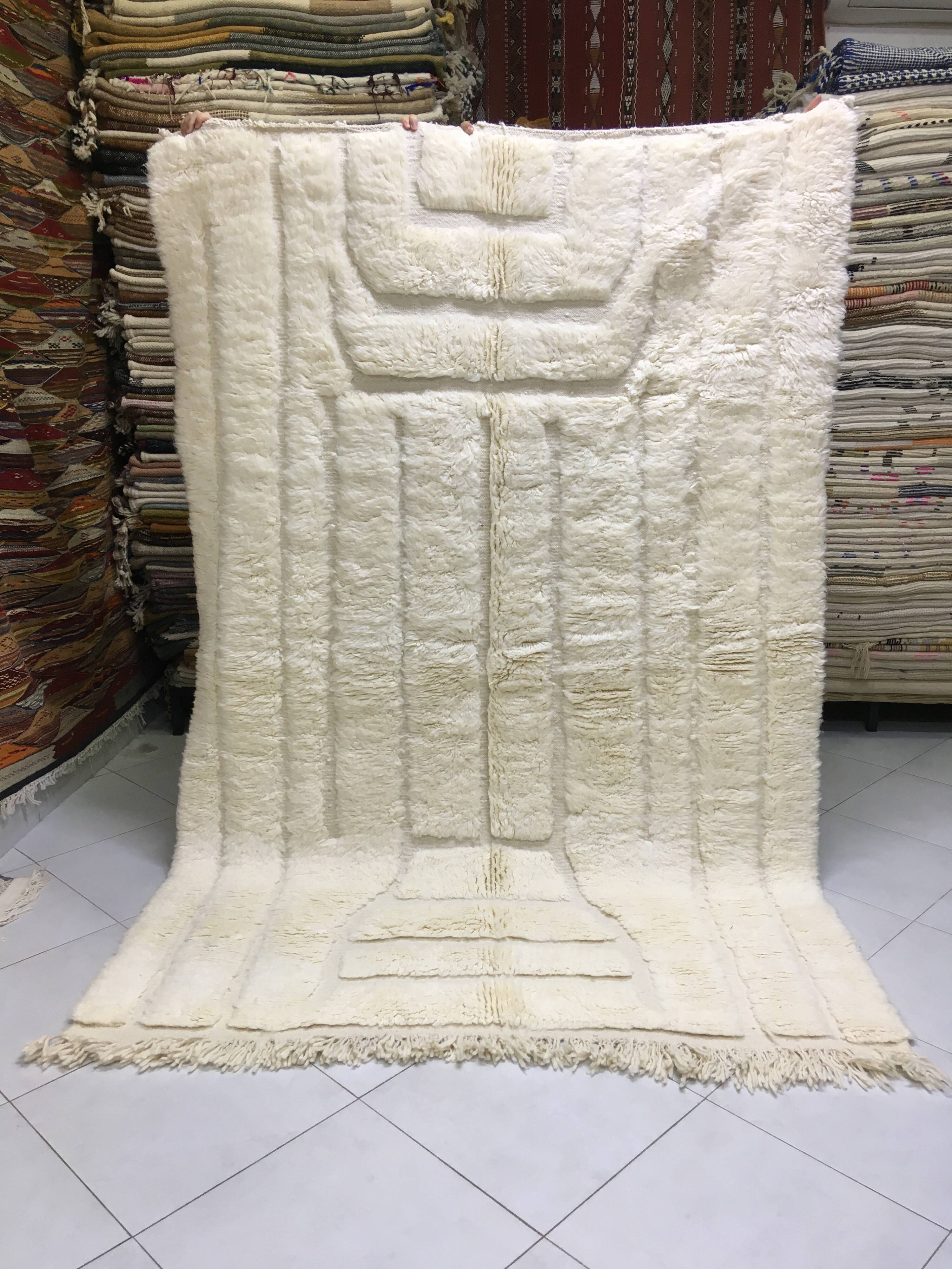 Berber Beni Ouarain rug 243 x 162 cm