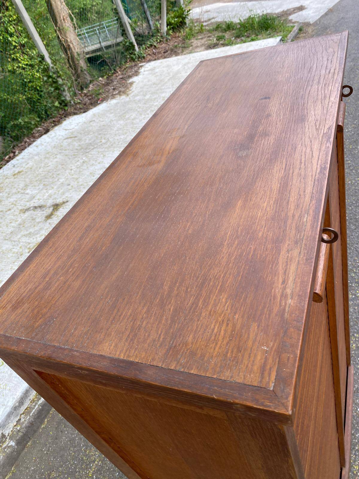 Double curtain cabinet in oak