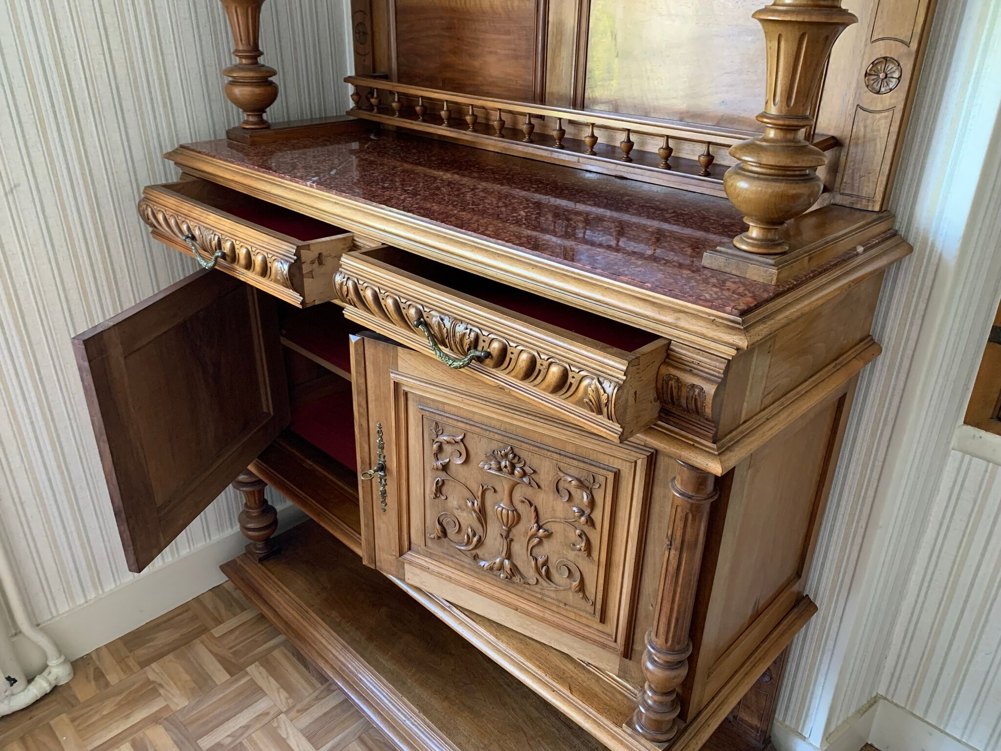 Buffet Henri II in walnut
