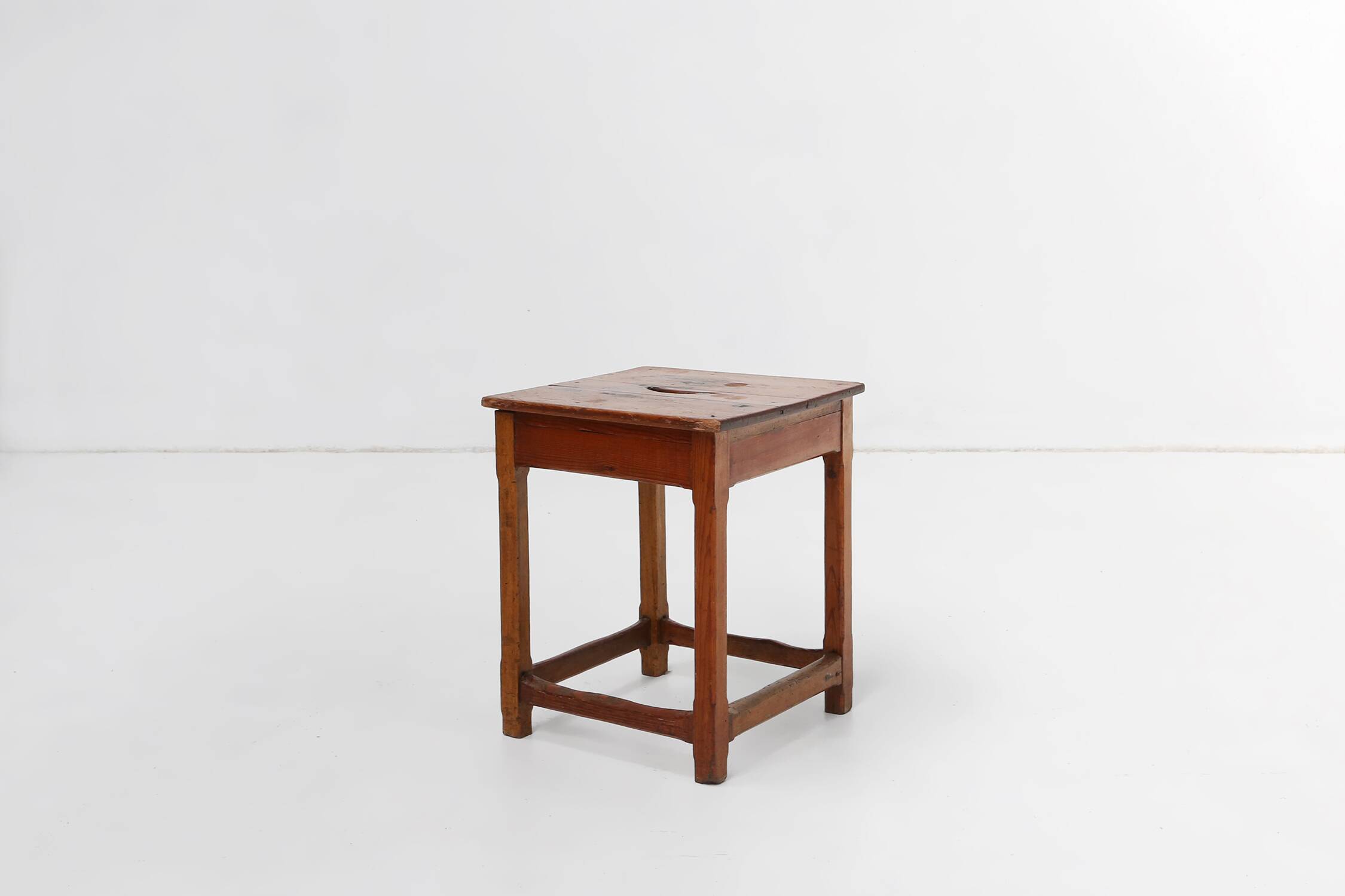 Vintage square wooden stool with handle, Belgium ca. 1920