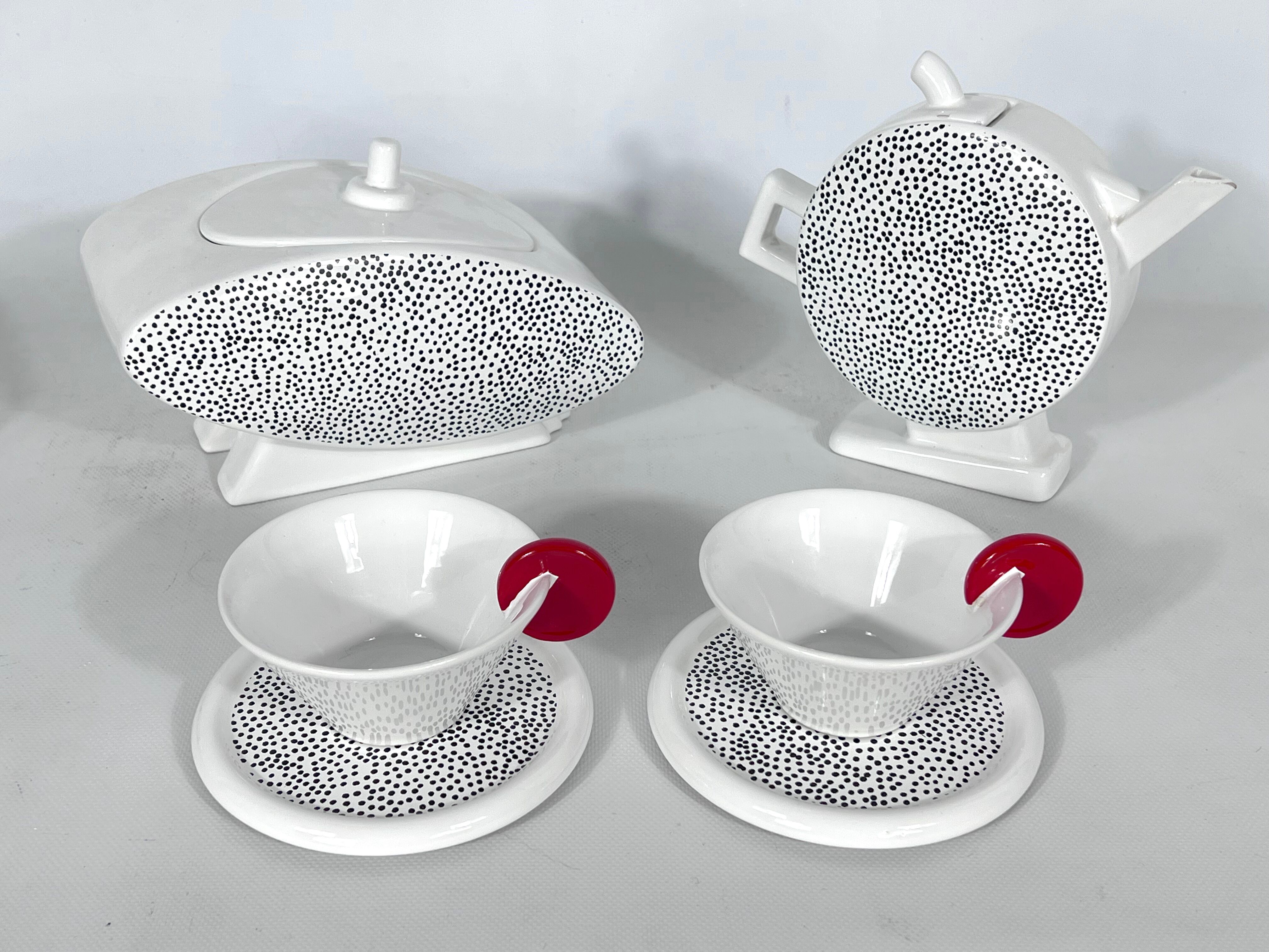 Ceramic tea set by Mas in the Memphis Milano style, 1980s, Set of 7