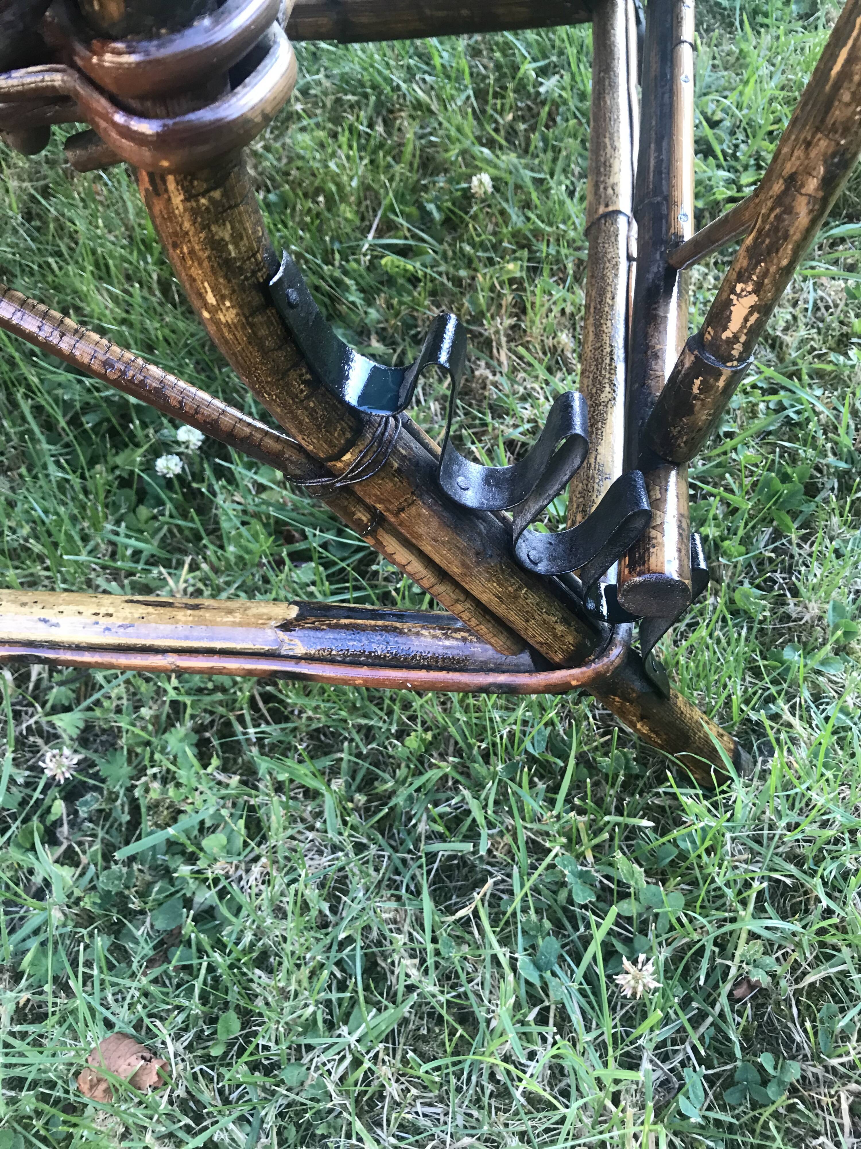 Rattan chaise longue