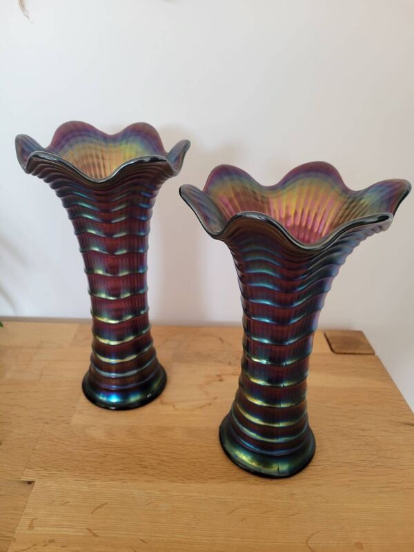 Paire de vases Impérial en verre irisés