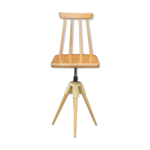 Chaise pivotante du milieu