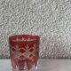 7 verres à apéritif en verre rouge et transparent ciselés vintage