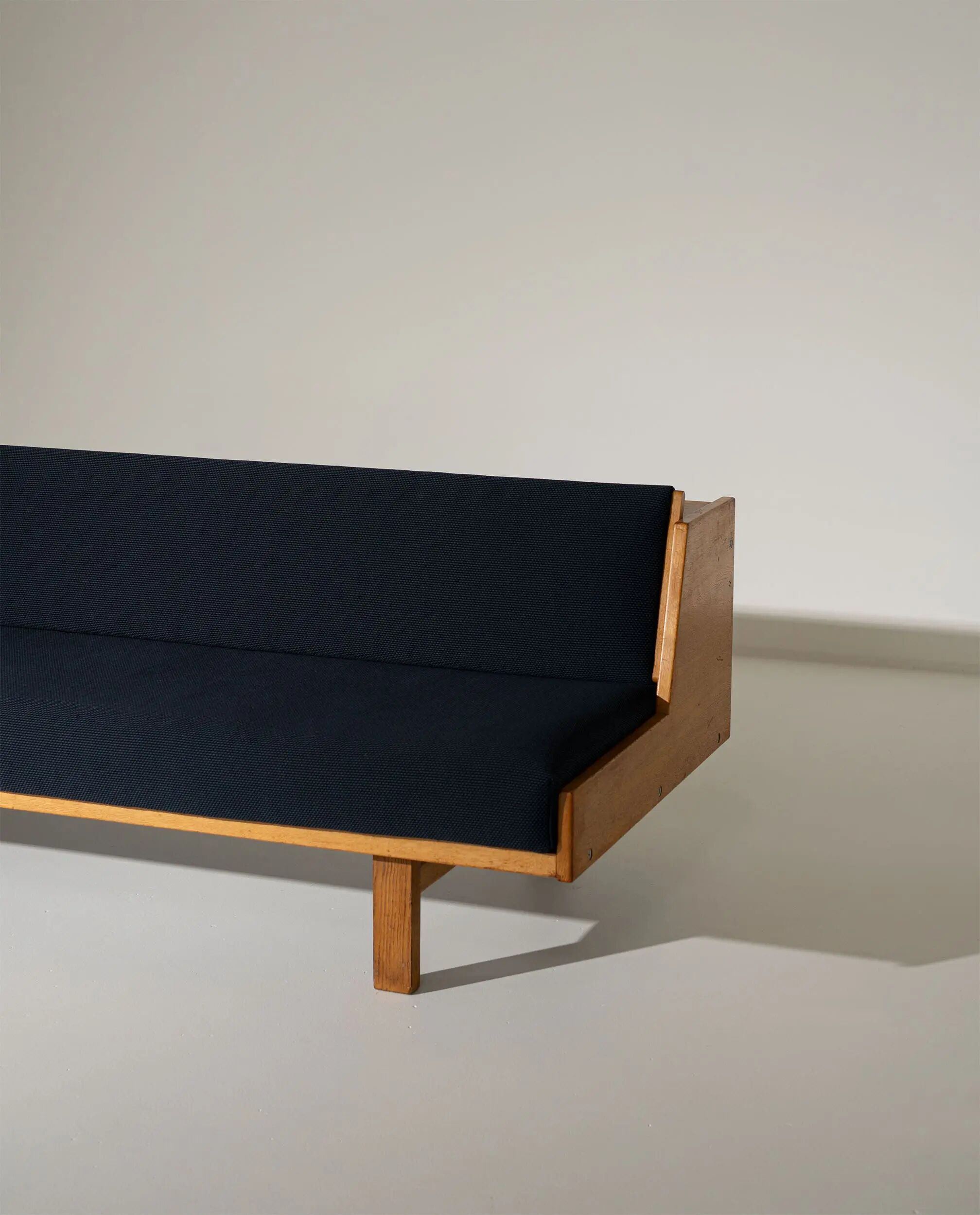 Hans Wegner GE258 Sofa Bed for Getama, 1950s