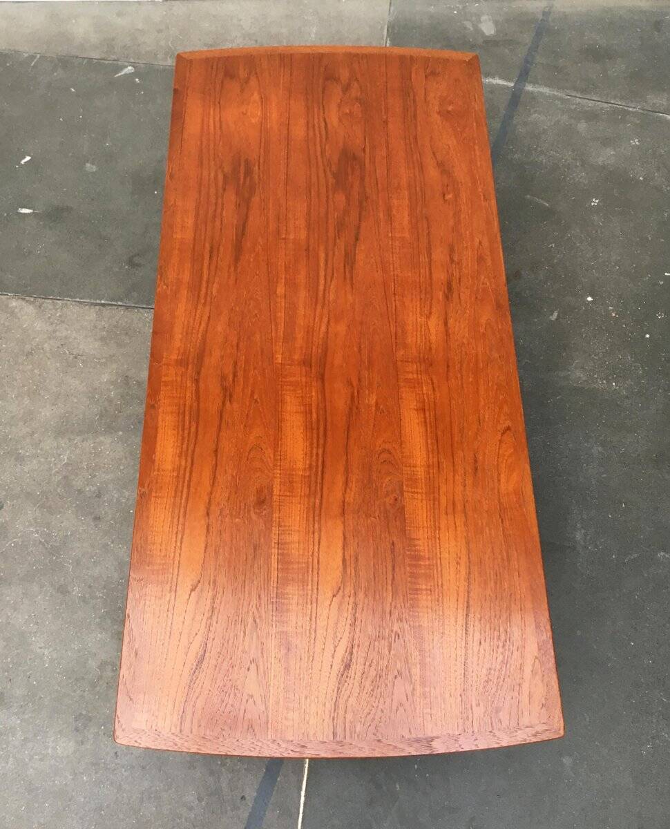 Mid-century teak coffee table by Ole Wanscher for Poul Jeppesens Møbelfabrik.