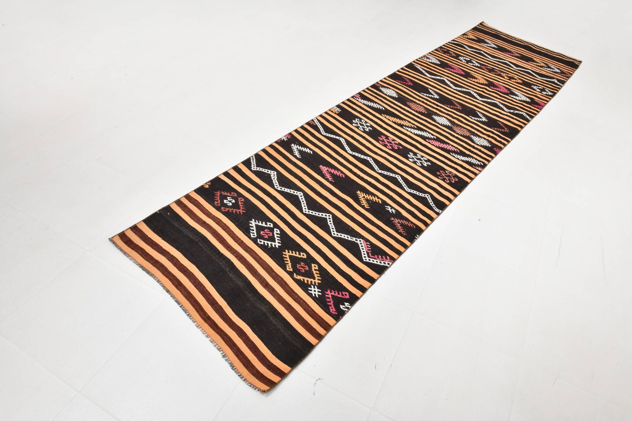 3x12 Pinstriped Kilim Runner Rug, 91x349Cm