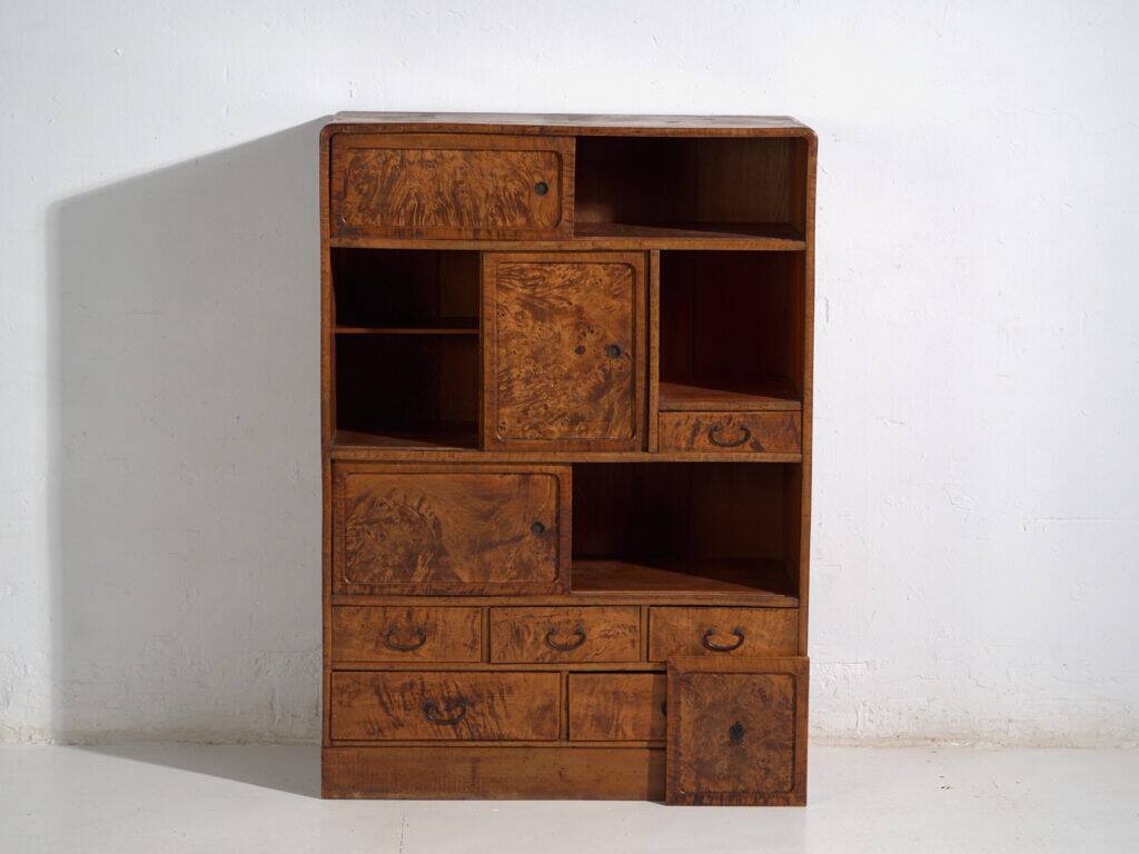 Ancient Japanese tansu of the mizuya-dansu type – Taishō/Showa period (circa 1910-1940)