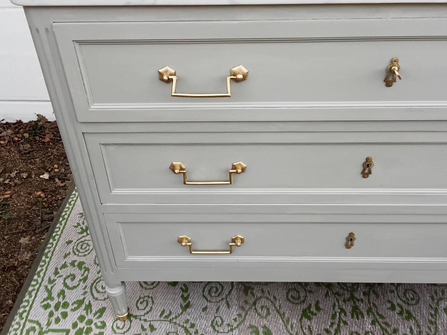 L.XVI style chest of drawers
