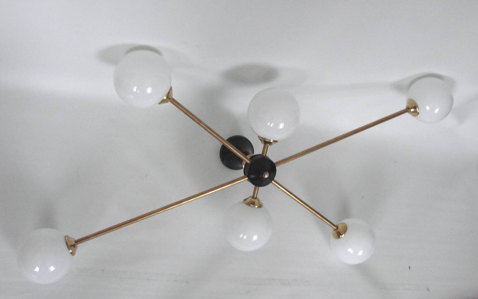 Chandelier vintage Stilnovo des années 1960, en laiton et en verre, 6xE14