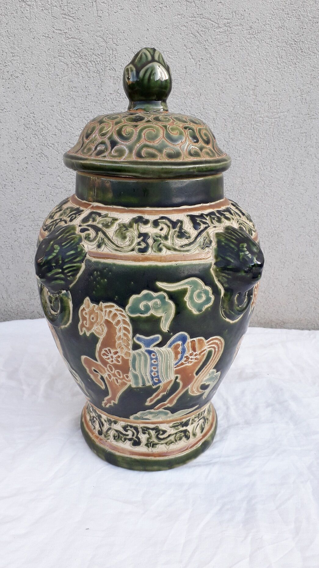 Ceramic covered pot