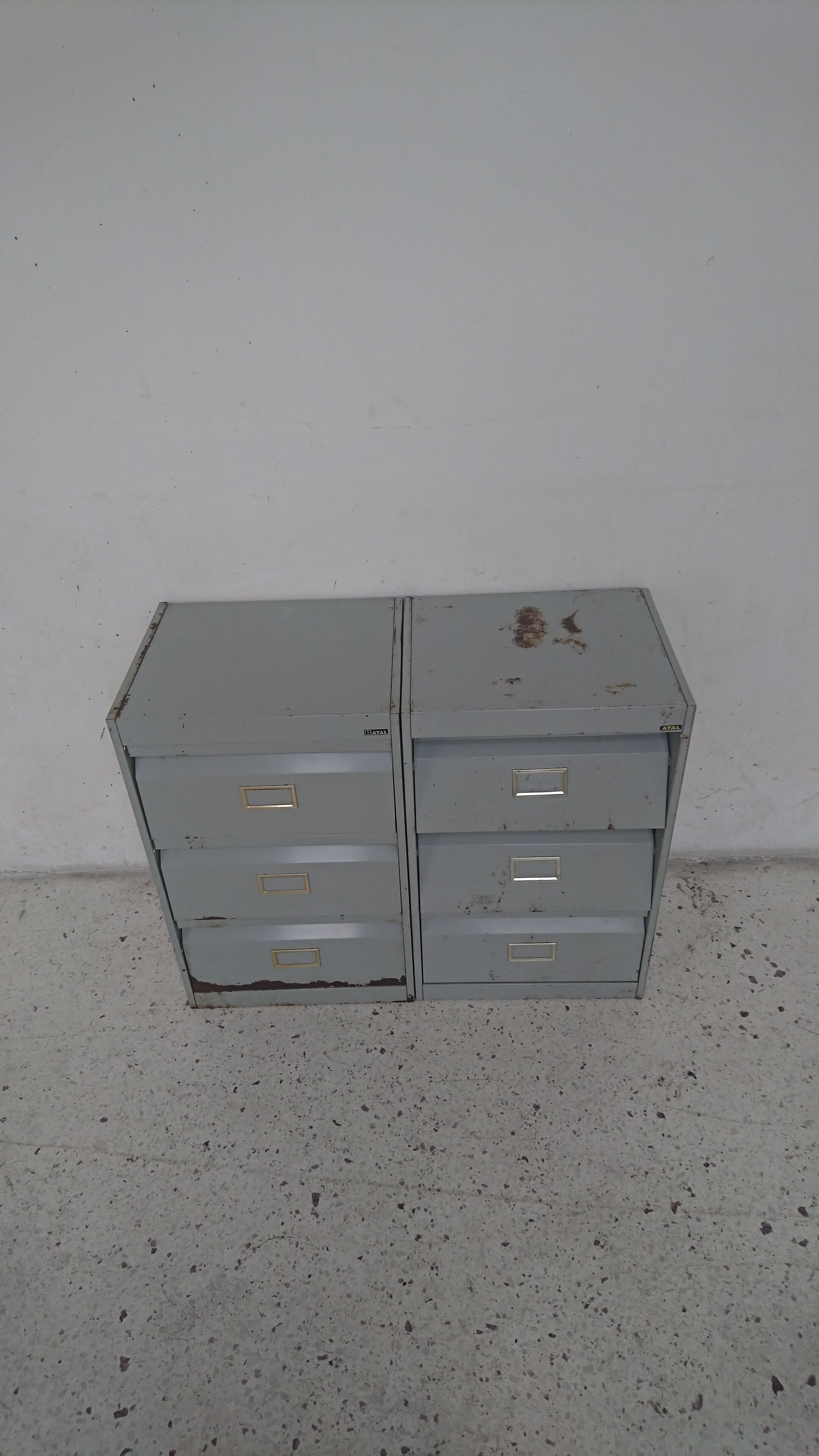 Pair of industrial furniture with valve Atal