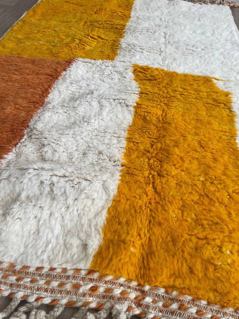 Orange Beni Ouarain rug decorated in natural wool, size 240cm×150cm