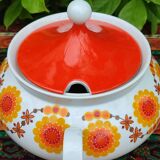 Vintage soup tureen